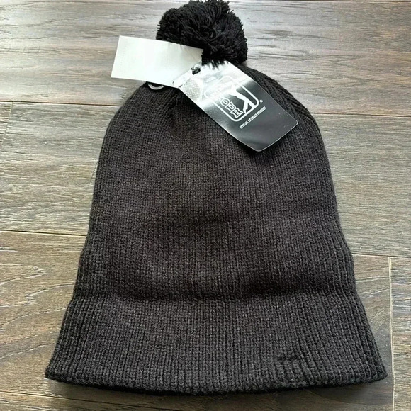 NWT PGA Tour Black Knit Beanie Hat - Picture 5 of 7